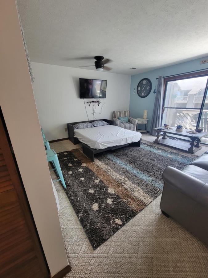 Salty Air Retreat Apartment Миртъл Бийч Екстериор снимка